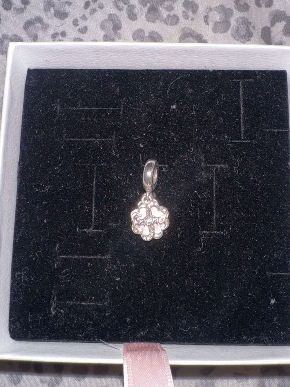Four-leaf Clover Friendship Double Dangle
Charm brand new